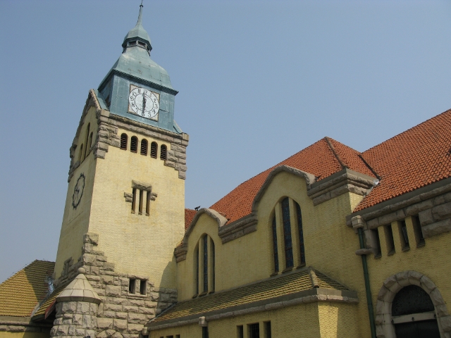 Qingdao Chr--tian Church