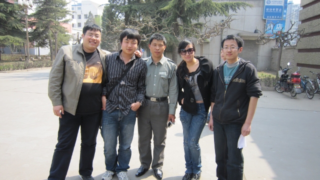 ...and All Team Members with a Guard -- since there are also guards everywhere, we thought this would be an easy one, and it was! This particular guard didn't really know what was going on but was very excited that people wanted to have their picture taken with him. :)  Most of the teams asked him!  From L-R: Michael, Sandy (who comes to B study with me), the happy guard, Rebecca, and Tim 2.  Oddly enough, Tim 2 looks almost exactly like Tim 1.  Tim 2 is super shy but he came out of his shell over the weekend. It was fun to get to know him also!